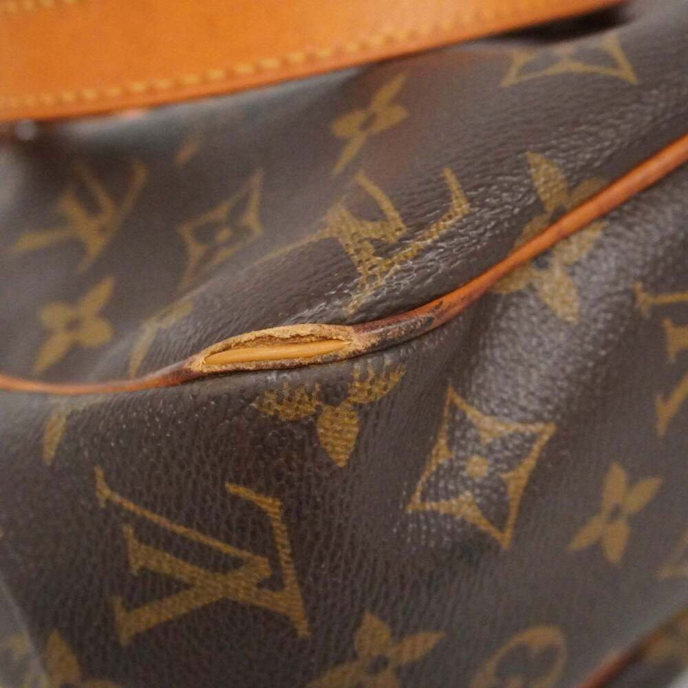 LOUIS VUITTON Brown Monogram Tote Bag - Picture 6 of 14